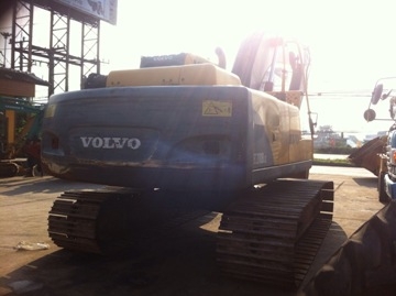 ขายด่วนรถขุดVOLVO EC210BLC เล่มทะเบียน