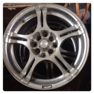 ขายแม็กมือ2 5 ก้านคู่ สีบรอนซ์ ขอบ15 4รู100 ราคา 3,900 บาท ใส่ฟรี!!!!