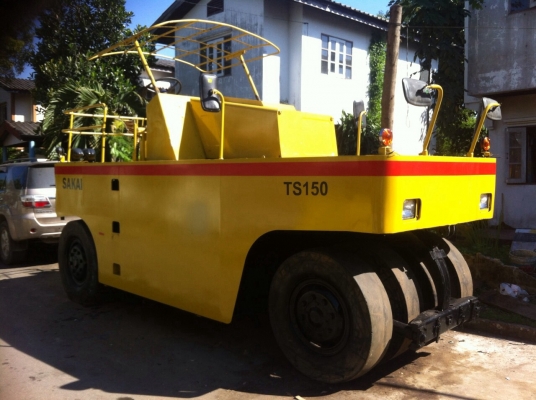 ขายด่วนรถบดล้อยาง9ล้อSAKAI TS150 ตรวจเช็คพร้อมใช้ เล่มทะเบียน