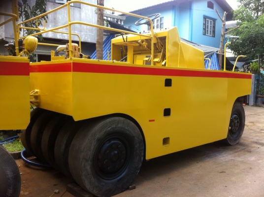 ขายด่วนรถบดล้อยาง9ล้อSAKAI TS150 ตรวจเช็คพร้อมใช้ เล่มทะเบียน