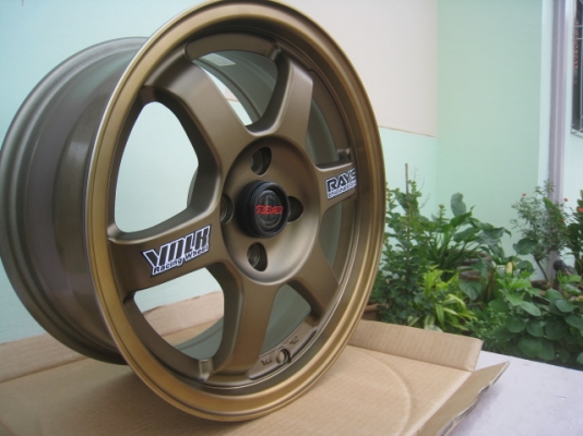 ขายล้อแม็กใหม่ te37 ไม่เคยใช้งานครับ 15"x7" et38 4 รู 100 พร้อมจุ๊ปเรย์ 1 ชุด สนใจติดต่อเล็กคลองสามครับ (081-3747940)