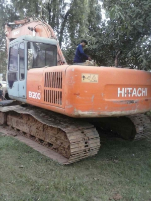 ขายฮิตาชิEX200-2 ไฟฟ้าตัดออก ราคา 650,000 บาท เจ้าของขายเอง ราคาต่อรองได้