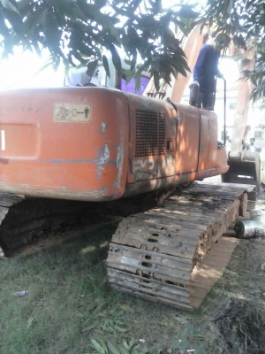 ขายฮิตาชิEX200-2 ไฟฟ้าตัดออก ราคา 650,000 บาท เจ้าของขายเอง ราคาต่อรองได้