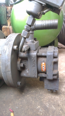 Sell> มอเตอร์+ปั้มไฮดรอลิค มิตซู 7.5 HP/ 3 เฟส/ 200 V/ ปั้มของ Sumitomo นครปฐมครับ