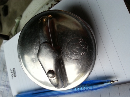 ขาย ฝาถังน้ำมันBMW