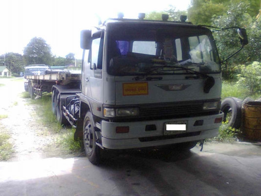 Hino FM3M เดิม ๆ พร้อมหางพื้นเรียบ 12 M 2 เพลา