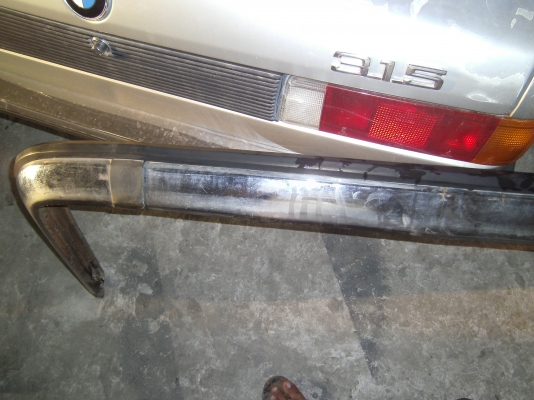 ขายกันชนหลัง BMW E12