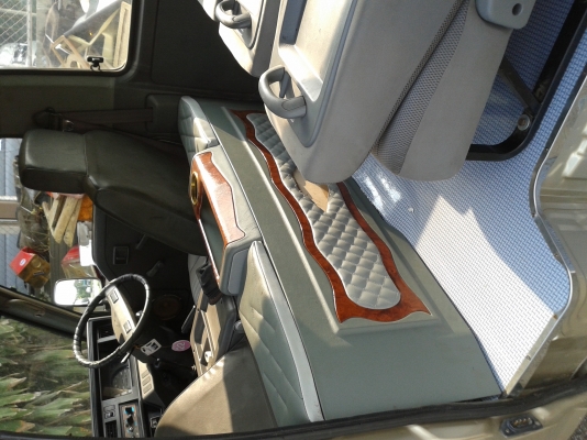 ขาย     NISSAN  URVAN  ปี 95