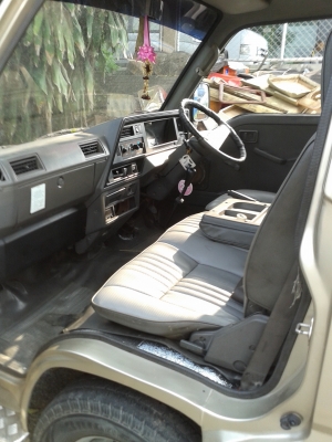 ขาย     NISSAN  URVAN  ปี 95