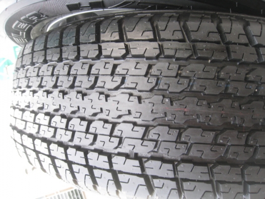 ขายล้อแม็กป้ายแดง new dmax 17" ยางปี13 (081-3747940)