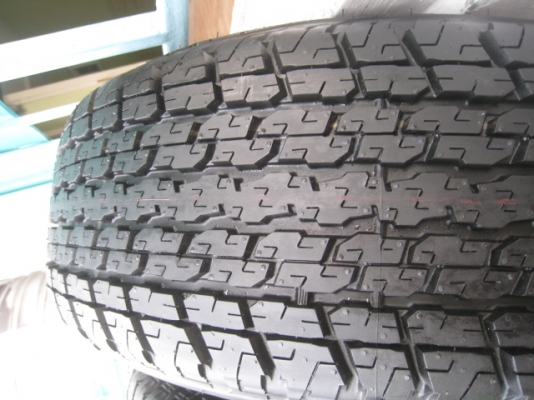 ขายล้อแม็กป้ายแดง new dmax 17" ยางปี13 (081-3747940)