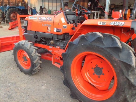 ปัญญาแทรคเตอร์มาแล้ว...จัดมาให้ครับ คูโบต้า L3408 พร้อมใบมีดตราช้าง เล่มทะเบียนพร้อม จัดส่ง อ.วังจันทร์ จ.ระยอง