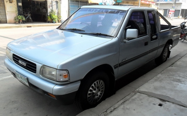 ISUZU ปี 39 รุ่น SLX  2500 cc.-ขายแล้วครับ-