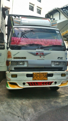 บุญเลิศ รุ่งเรืองขนส่ง รถอยู่มินบุรี รับจ้างขนส่งของทั่วประเทศ