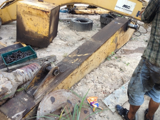 ขายด่วน บูม อาม komatsu200-6สภาพสวย ไม่มีปะครับ ขายยกชุดครับ ขายด่วน บูม อาม komatsu200-6สภาพสวย ไม่มีปะครับ ขายยกชุดครับ