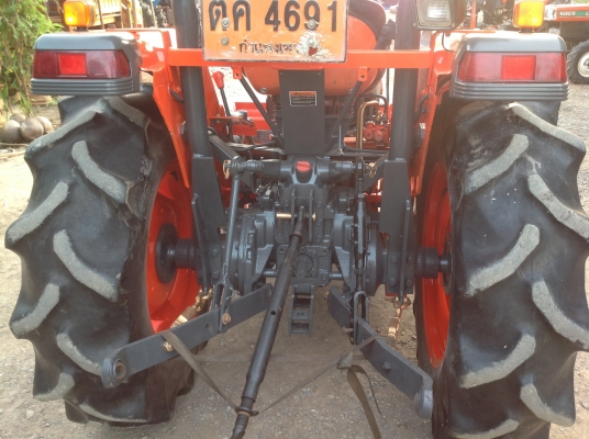 ปัญญาแทรคเตอร์มาแล้ว...จัดมาให้ครับ คูโบต้า L3408 DI พร้อมใบมีด โรตาลี่ตราช้าง