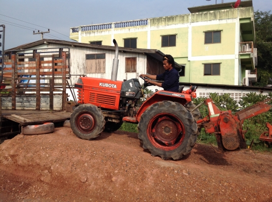 ปัญญาแทรคเตอร์มาแล้ว...จัดมาให้ครับ คูโบต้า L2605 พร้อม โรตาลี่โชคชัย เครื่องดี เกียร์ดี ครับ