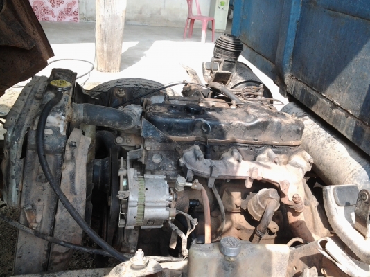 ISUZU NPR57G 115 แรง 4BD1 F หลัง เพาเวอร์ และTLD74 ราคา 78000 และรถส้วมNKR88ห้างแท้เกียร์สั้นยกหัวได้ราคา258000