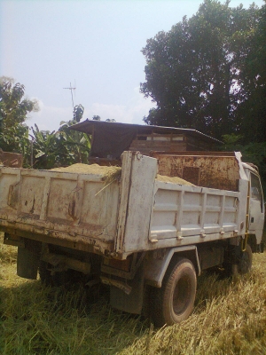 ขายหกล้อดั้ม มิซซู 5 คิว 130 HP ขายหกล้อดั้ม มิซซู 5 คิว 130 HP