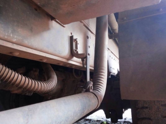 ISUZU ROCKY FVZ 175 HP วางเครื่อง 210 HP 6HH1 สิบล้อดั๊มพ์ 2 เพลา กระบะดั๊มพ์เหล็ก 12 ตันของสามมิตรลอนนอนสวยจัดทั้งคัน ช่วงล่าง 2 เพลาของร็อกกี้ 240 เครื่องวางใหม่แน่นดีแรงดีมีเอกสารใบคุมให้ครบพร้อม ภายในเก๋งคอนโซลลสวยสภาพเต็ม แอร์เย็น พวงมาลัยเพาเวอร์ ระ