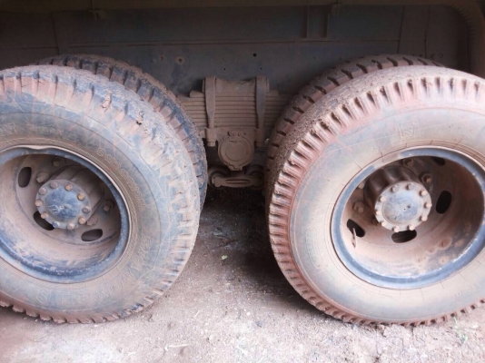 ISUZU ROCKY FVZ 175 HP วางเครื่อง 210 HP 6HH1 สิบล้อดั๊มพ์ 2 เพลา กระบะดั๊มพ์เหล็ก 12 ตันของสามมิตรลอนนอนสวยจัดทั้งคัน ช่วงล่าง 2 เพลาของร็อกกี้ 240 เครื่องวางใหม่แน่นดีแรงดีมีเอกสารใบคุมให้ครบพร้อม ภายในเก๋งคอนโซลลสวยสภาพเต็ม แอร์เย็น พวงมาลัยเพาเวอร์ ระ