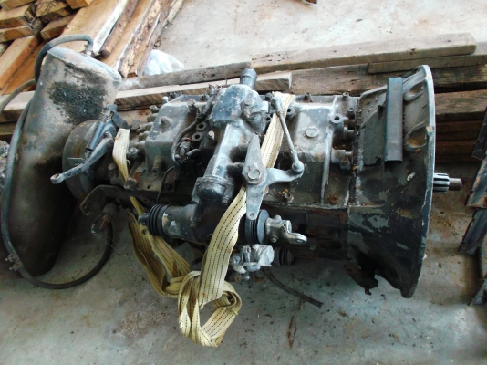 ขายด่วนเกียร์รถสิบล้อISUZUเดก้า270สภาพดีพร้อมใช้งาน