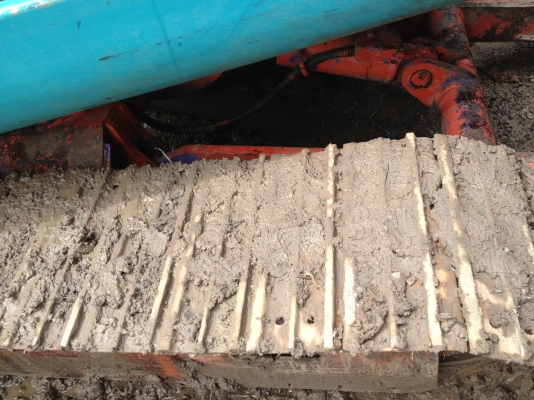 ขาย komatsu pc 40-7เอวแน่น เครื่องแน่นมีVDO  299000 ครับ