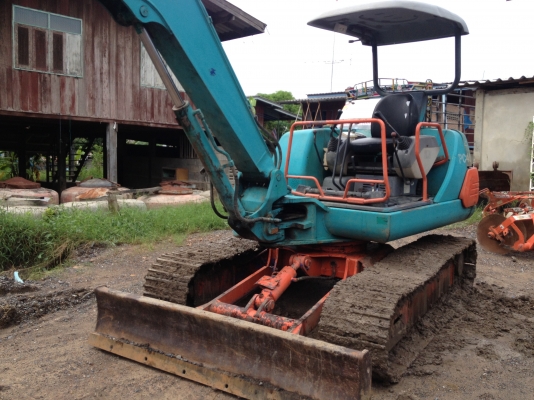 ขาย komatsu pc 40-7เอวแน่น เครื่องแน่นมีVDO  299000 ครับ