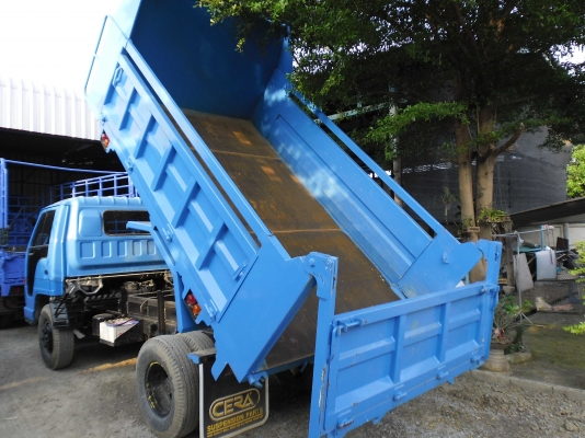 ขาย 6 ล้อดั้ม NPR -115 สภาพดี สวยจัด ขาย 6 ล้อดั้ม NPR -115 สภาพดี สวยจัด