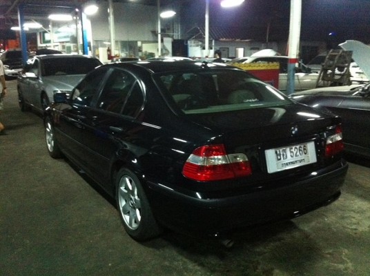 ขาย BMW E46 ปี2004 top 318i นะค่ะ