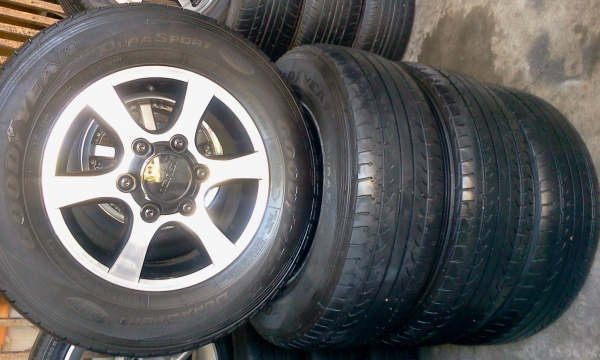 ล้อแม๊ก6รู139.7พร้อมยางมือสอง