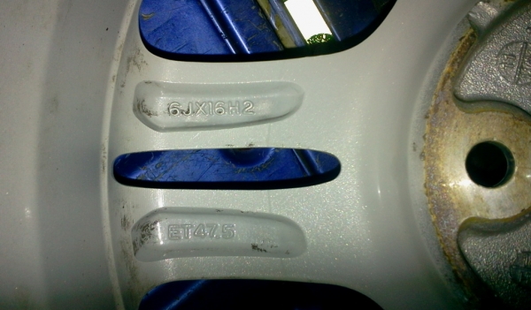 ล้อแม๊กขอบ16 4h100พร้อมยางมือสอง