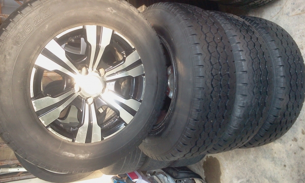 ล้อแม๊กขอบ15  5h114 พร้อมยางมือสอง