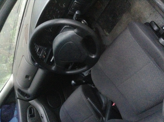 ขาย/อยากแลกมอไซคับ..มาสด้าแลสติสขับได้เครื่องดีช่วงล่างดีแอรเย็น..(ไม่มีทะเบียนคับ)..เอาแบตมาใส่ก็ขับได้ขับ-ยางแบนอยู่