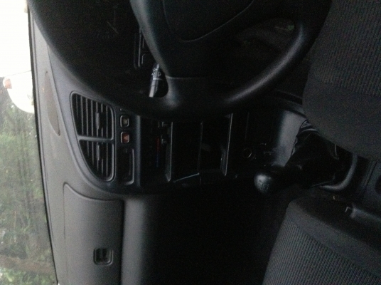 ขาย/อยากแลกมอไซคับ..มาสด้าแลสติสขับได้เครื่องดีช่วงล่างดีแอรเย็น..(ไม่มีทะเบียนคับ)..เอาแบตมาใส่ก็ขับได้ขับ-ยางแบนอยู่