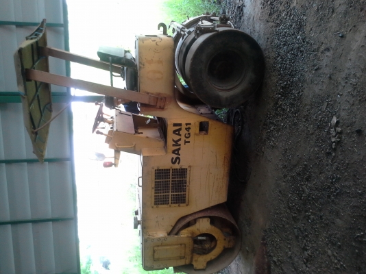 ขายรถบด,,,sakai TG 41 สวย,พร้อมใช้งาน,,สวยๆๆ โทรเลย 098-6474222 ปฏิวัติ