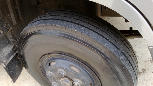 ขายถูกๆHINO FC4J เสมอทองปี2547 เครื่องJO5C เทอโบเครื่องดีมากๆไม่เคยแกะไม่มีซึม รถห้างแท้ๆ ยาว5.5เมตรคัสซีไม่มีสนิมไม่มีโกร่งแอร์เย็น ยางเลเดี้ยนใหม่ๆ6เส้น ขายถูกๆHINO FC4J เสมอทองปี2547 เครื่องJO5C เทอโบเครื่องดีมากๆไม่เคยแกะไม่มีซึม รถห้างแท้ๆ ยาว5.5เมตรคัสซีไม่มีสนิมไม่มีโกร่งแอร์เย็น ยางเลเดี้ยนใหม่ๆ6เส้น