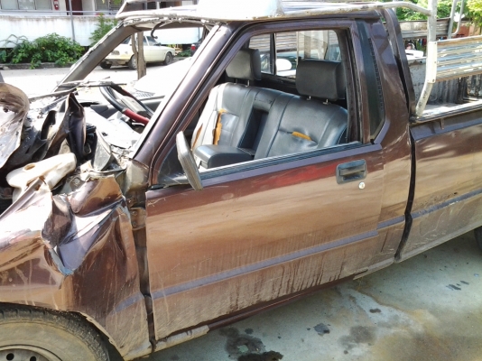 ขารถกระบะ ไซโคลน ตอนเดียว โดนชนหน้ามา ขารถกระบะ ไซโคลน ตอนเดียว โดนชนหน้ามา