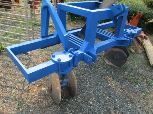 ผานฟอร์ดยกร่องมัน และ ร่องสับปะรด ครับ ผานฟอร์ดยกร่องมัน และ ร่องสับปะรด ครับ