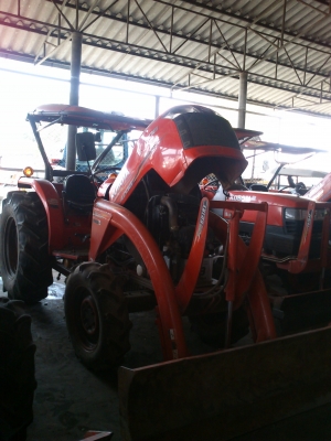 ฮั้วเฮงหลี อินเตอร์เทรด   แหล่งรวมรถมือสองที่ใหญ่ที่สุดในประเทศไทย