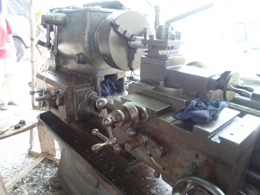 แท่นกลึง 7 ฟุต อังกฤษ รุ่นหนัก 2 เพลา เกียร์บล็ออก กลึงเกลียวได้ 85,000 แท่นกลึง 7 ฟุต อังกฤษ รุ่นหนัก 2 เพลา เกียร์บล็ออก กลึงเกลียวได้ 85,000