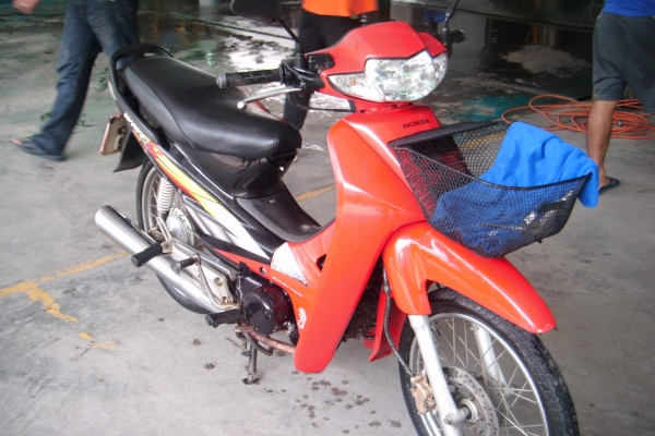 ขายเวฟ100 ปี47เดิม เดิมทะเบียนโอน