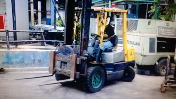 รถยก TCM FD30Z5 น้ำหนักยก 3 ตัน เสาสูง 4 เมตร เครื่องดีเซล เกียร์ออโต้