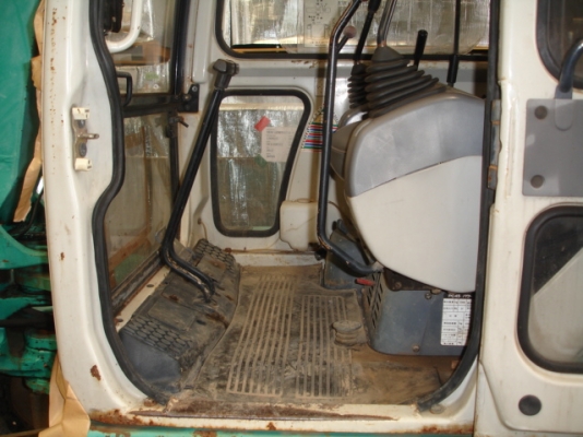 Komatsu PC45-1 พร้อมห้องเก๋ง แทร็คเหล็ก จากญี่ปุ่น สภาพ Very good