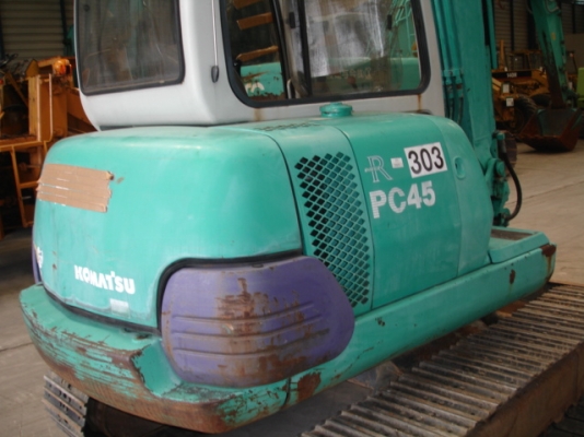 Komatsu PC45-1 พร้อมห้องเก๋ง แทร็คเหล็ก จากญี่ปุ่น สภาพ Very good