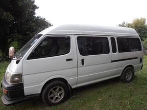 ขายรถตู้คอมมิวเตอร์ หลังคาสูง ช่วงยาว (วีไอพี) รถได้เดิม บางๆ ขายถูกด่วน