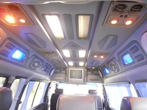 ขายรถตู้คอมมิวเตอร์ หลังคาสูง ช่วงยาว (วีไอพี) รถได้เดิม บางๆ ขายถูกด่วน