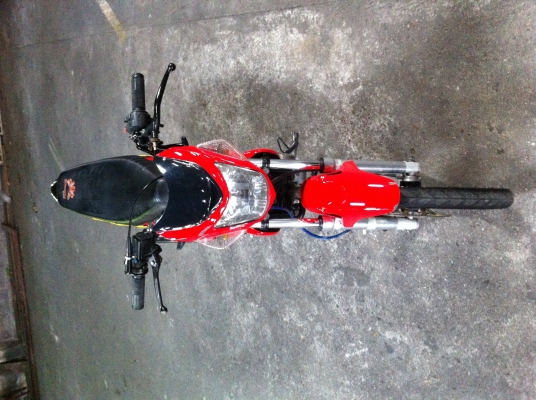 ขายhonda sonicแดง-ดำตัวเก่าสตาร์ทมือ สภาพสวยพร้อมซิ่ง