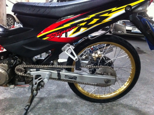 ขายhonda sonicแดง-ดำตัวเก่าสตาร์ทมือ สภาพสวยพร้อมซิ่ง