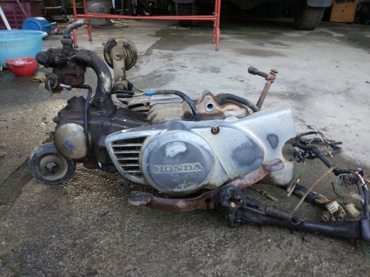 ขายเครื่อง C700 CDI โรงงาน อุปกรณ์ครบพร้อมใช้งาน ไม่เยิ้ม ไม่มีควันขาว คันสตาร์ท คันเกียร์ไม่เชื่อม ราคา 2300 บาทพร้อมส่งครับ ขายเครื่อง C700 CDI โรงงาน อุปกรณ์ครบพร้อมใช้งาน ไม่เยิ้ม ไม่มีควันขาว คันสตาร์ท คันเกียร์ไม่เชื่อม ราคา 2300 บาทพร้อมส่งครับ